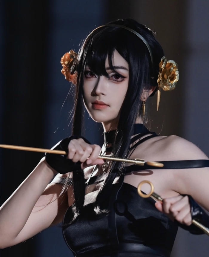 Bức ảnh Yor Forger cosplay gợi cảm giác tự chủ cao độ