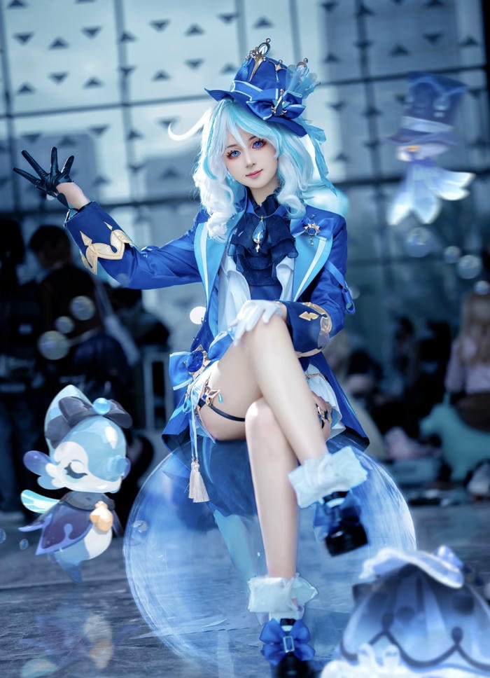 Bức hình furina cosplay cho thấy tinh thần nổi trội