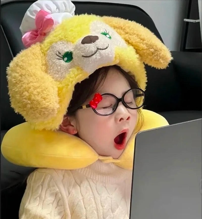 Trạng thái thiếu ngủ với gương mặt khó đỡ