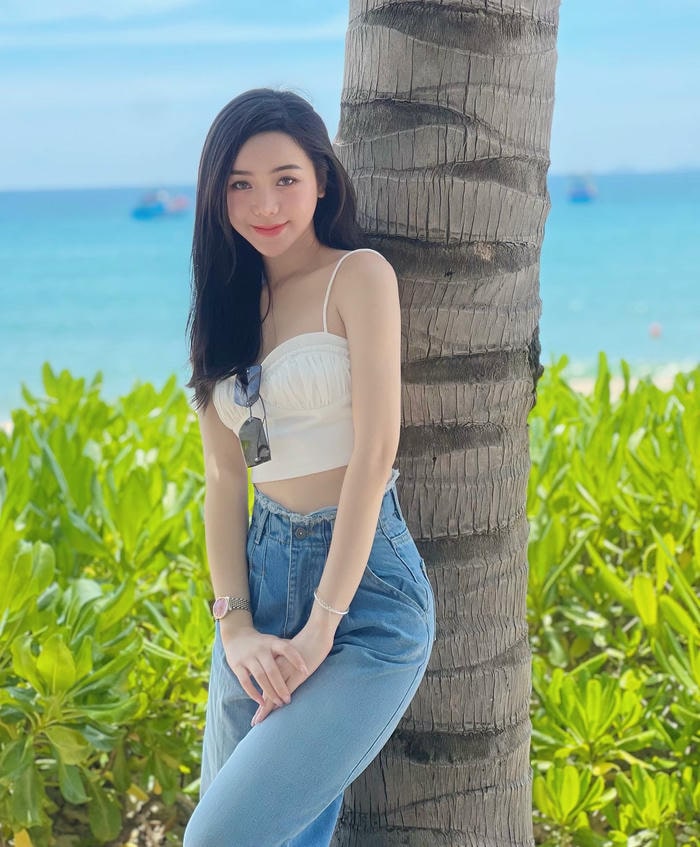 hình ảnh quỳnh kool sexy phong vị nữ tính