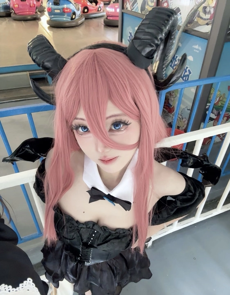 Ảnh Miku Nakano cosplay thể hiện nét ngọt ngào kiểu Nhật