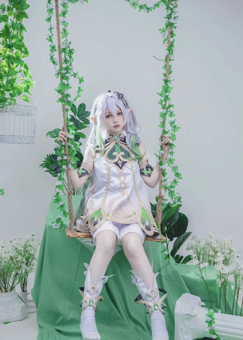 Ảnh Nahida cosplay khoe thần thái tươi sáng rất duyên dáng