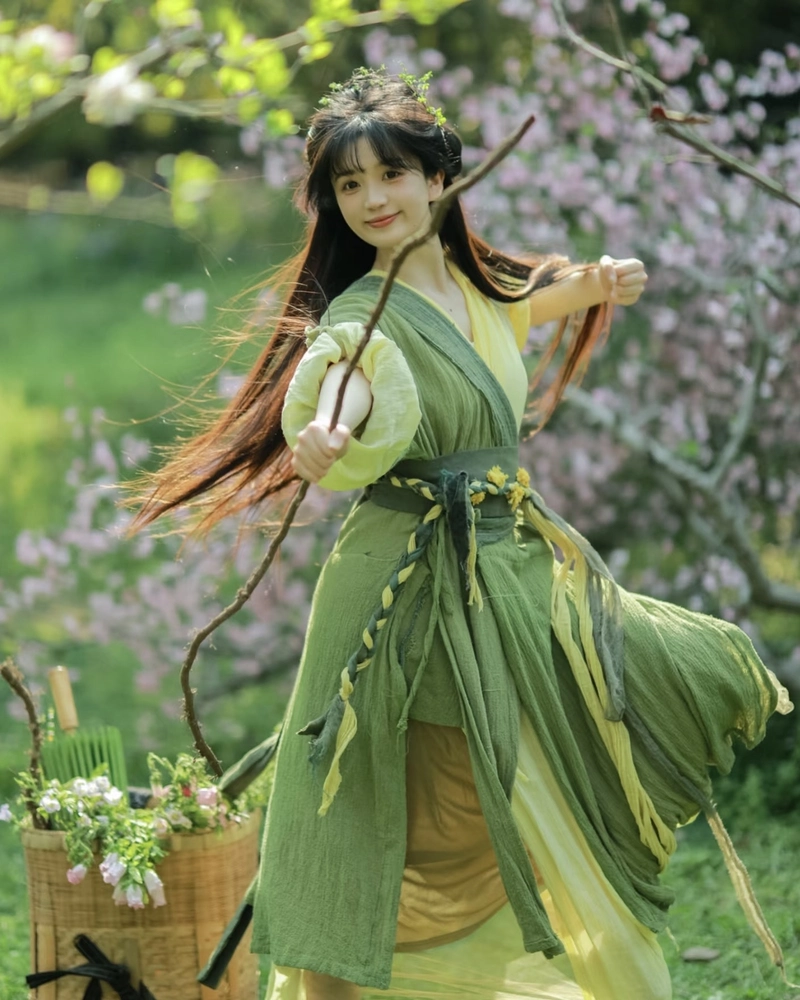 Ảnh cosplay cổ trang nữ với thần thái tinh tế dịu dàng