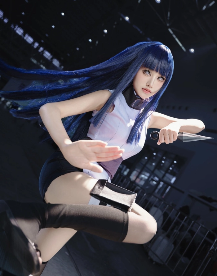 Ảnh cosplay hinata với góc chụp đơn giản