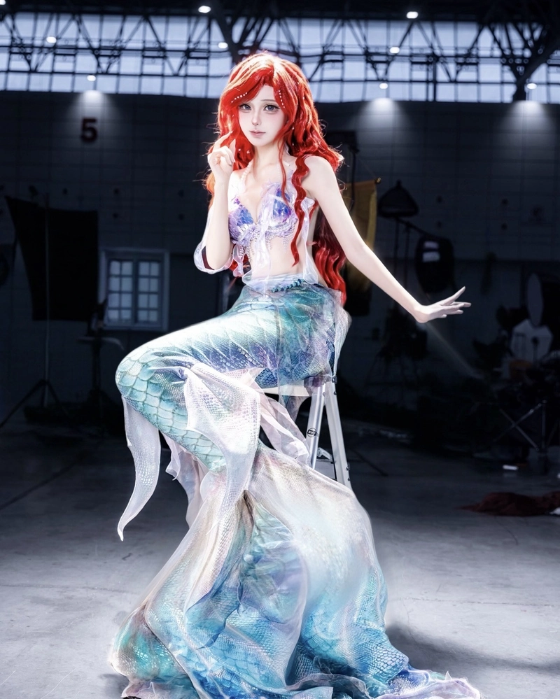 Ảnh cosplay nàng tiên cá nữ thần thái quyến rũ dịu dàng