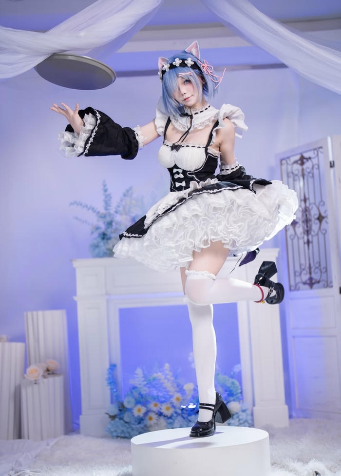 Bức ảnh rem cosplay cho thấy nét trong trẻo