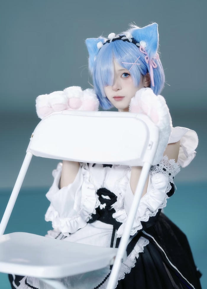 Bức ảnh rem cosplay thể hiện vẻ ngoài thanh thoát