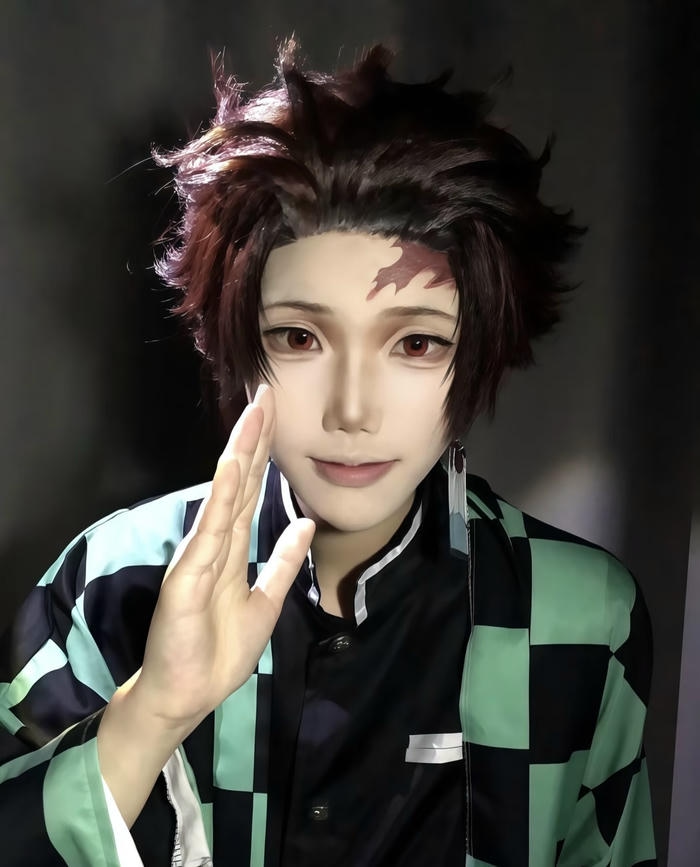 Bức ảnh tanjiro cosplay cho thấy ý chí không khuất phục