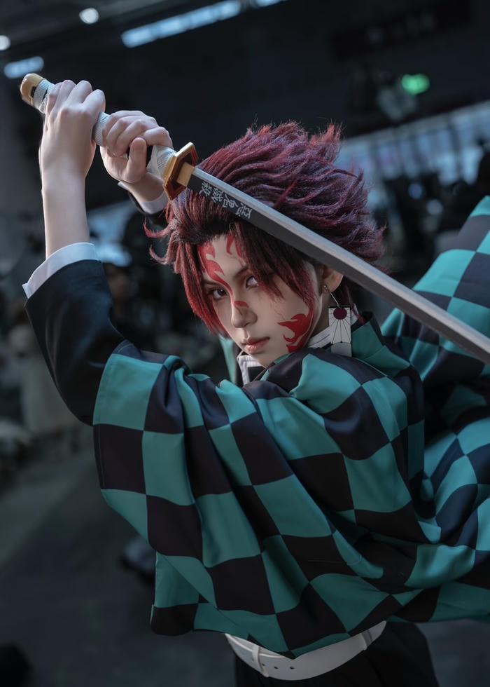 Bức ảnh tanjiro cosplay thể hiện ý chí vượt nghịch cảnh