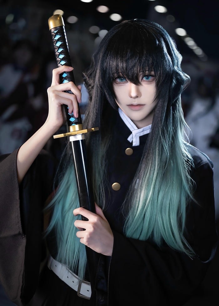 Bức hình muichiro cosplay gợi hình ảnh yên ắng