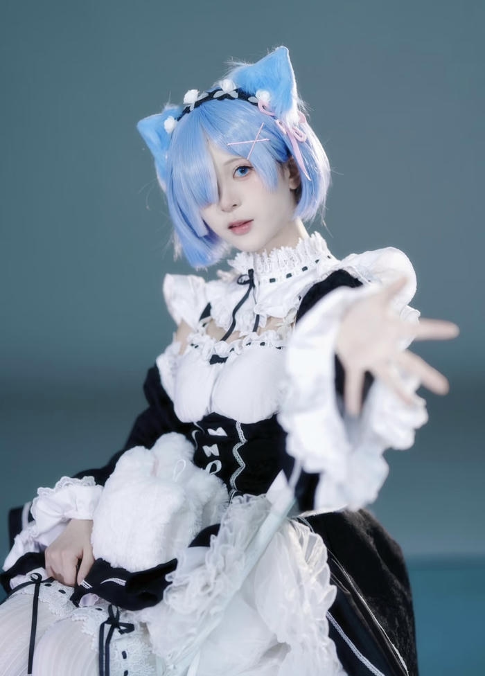 Bức hình rem cosplay cho thấy nét dịu êm dễ chịu