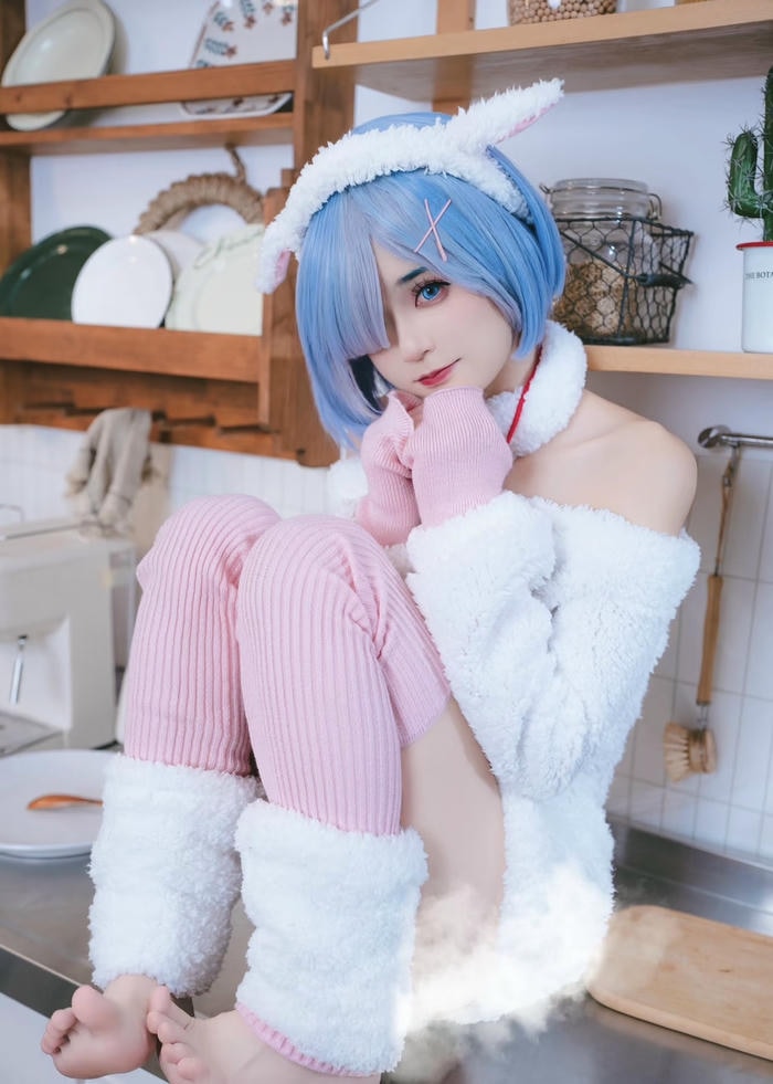 Bức hình rem cosplay thể hiện sự dịu dàng ổn định