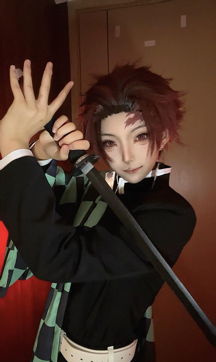 Bức hình tanjiro cosplay gợi ý chí vượt giới hạn