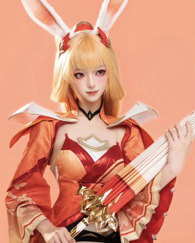 Cosplay Liên Quân xinh đẹp phong cách chiến đấu nổi bật