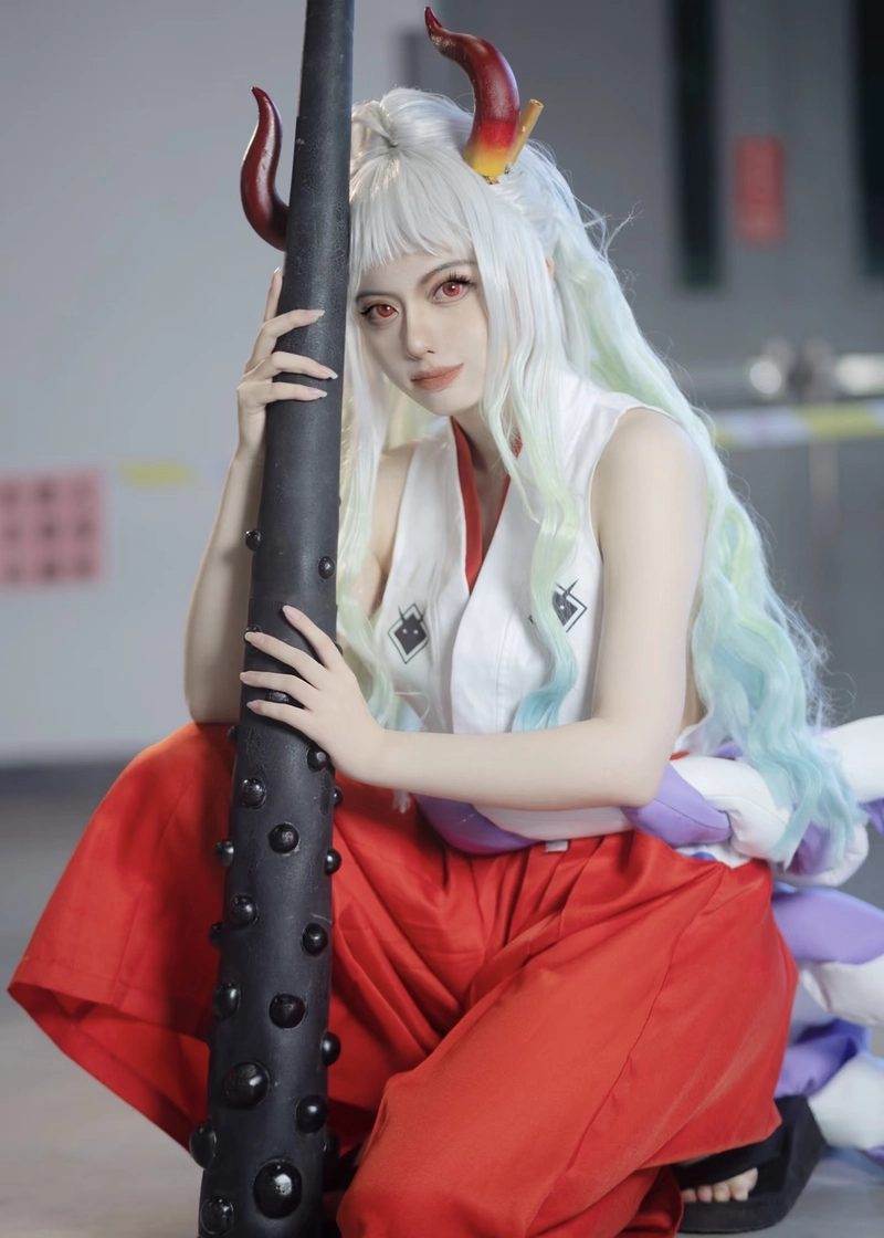 Cosplay Yamato với biểu cảm đầy nội lực mạnh mẽ