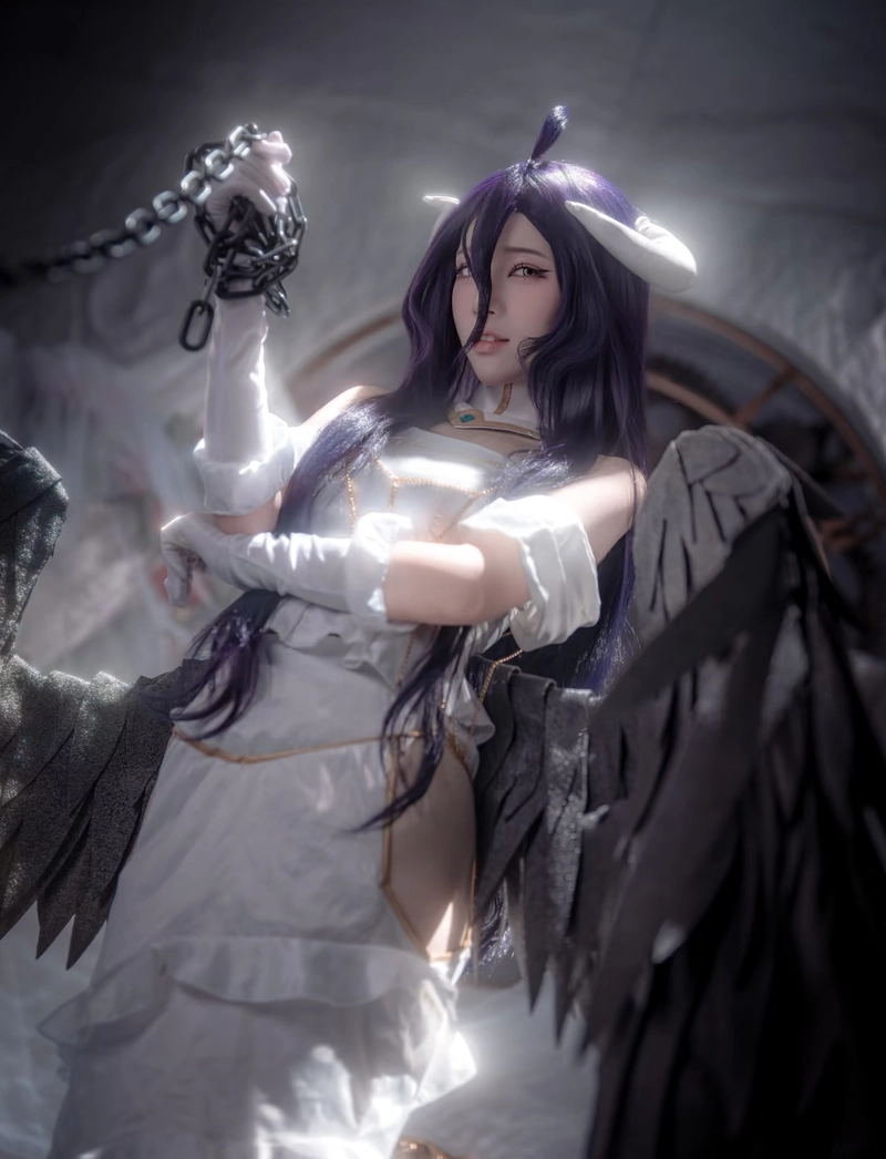 Cosplay albedo tạo hình chuẩn từng chi tiết nhỏ