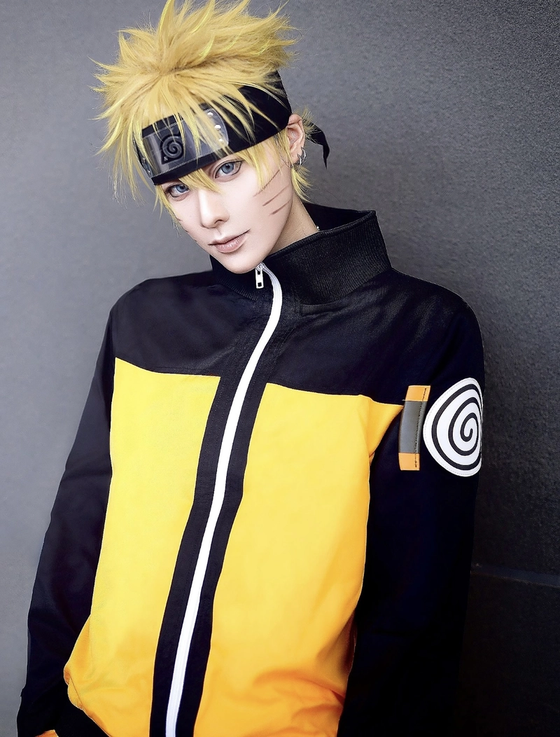 Cosplay naruto đứng thẳng tạo dáng cơ bản