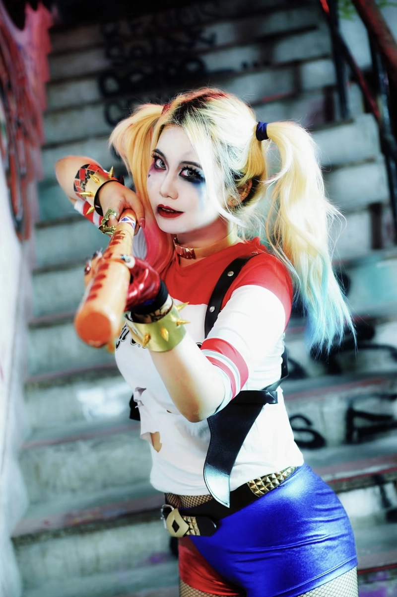 Harley Quinn cosplay tái hiện vẻ đẹp cá tính