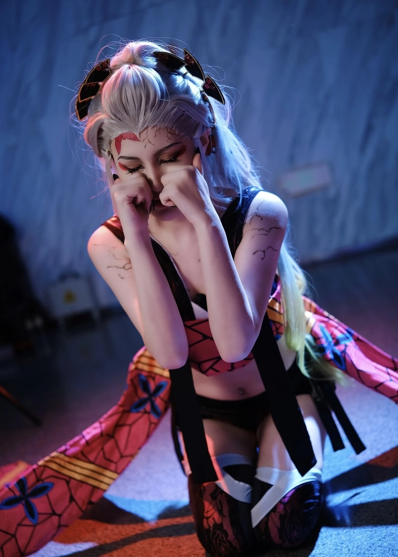 Hình Daki cosplay khoe nét sắc sảo đầy vẻ nữ tính