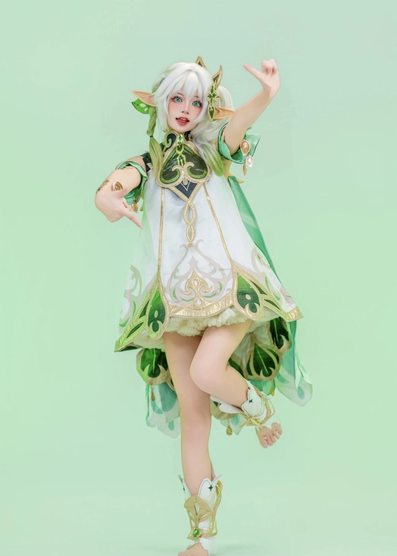 Hình Nahida cosplay khoe tạo hình đáng yêu kiểu anime