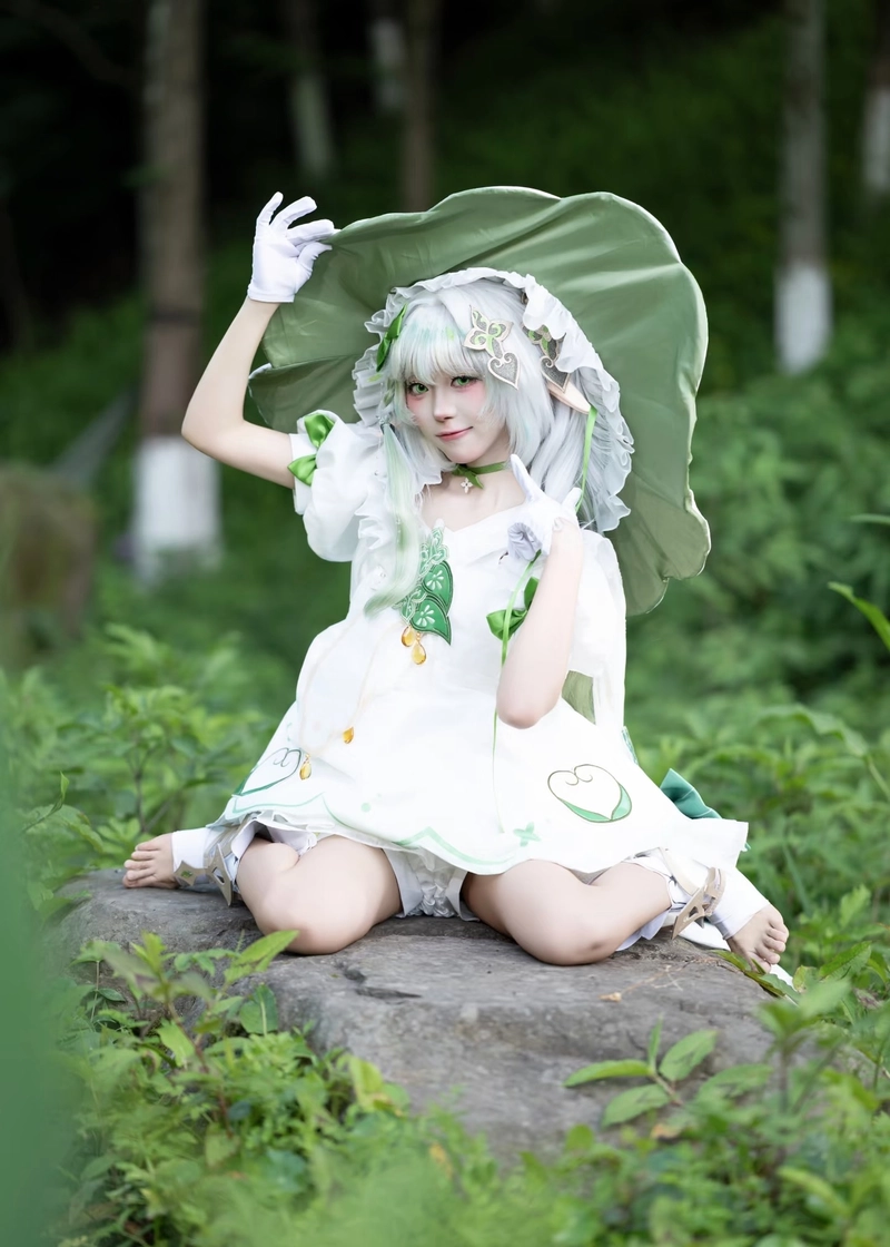 Hình Nahida cosplay thể hiện nét yêu kiều rất hài hòa