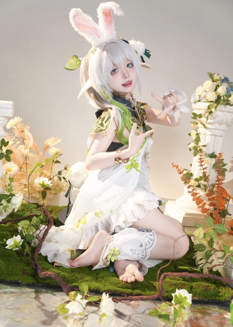 Hình Nahida cosplay toát nét dịu êm kiểu anime Nhật