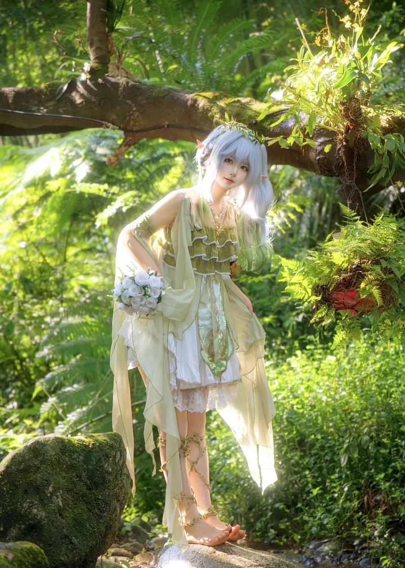 Hình Nahida cosplay toát vẻ thuần khiết kiểu anime