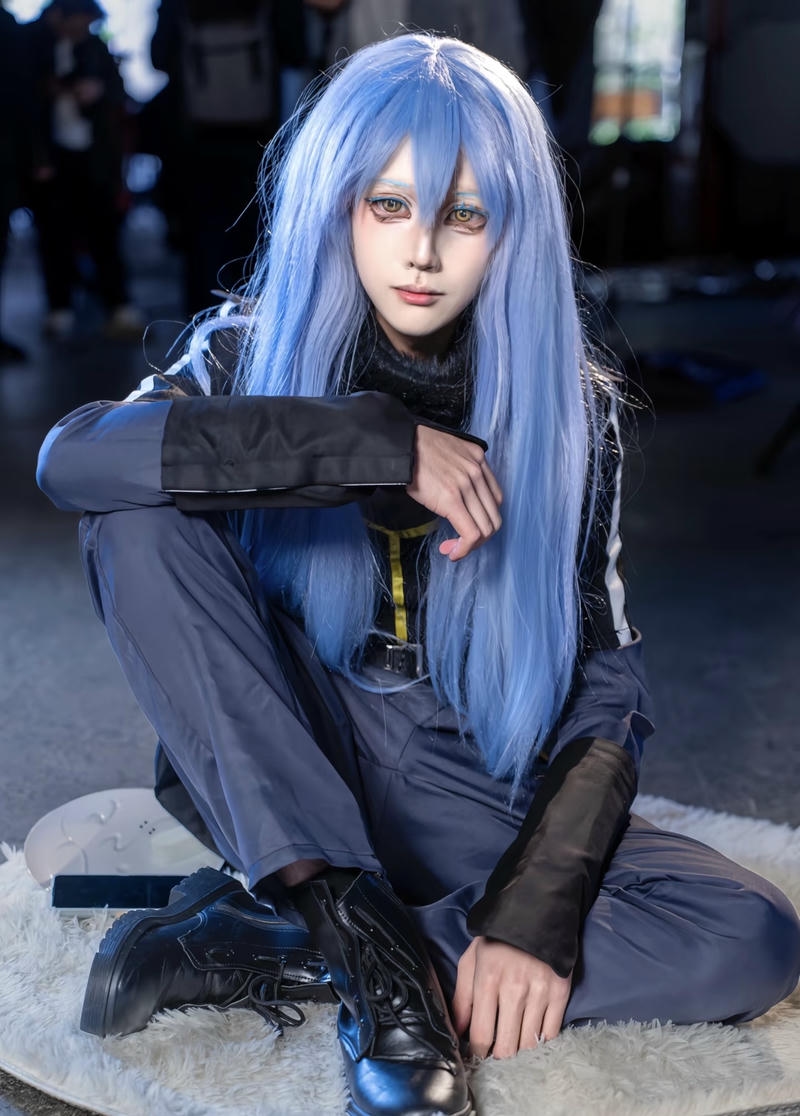 Hình Rimuru cosplay mang vẻ trầm tĩnh nội tâm
