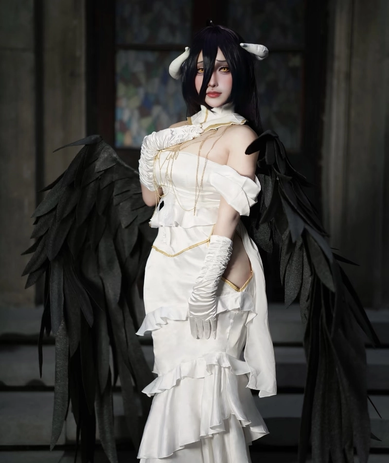 Hình ảnh cosplay albedo với tạo hình hoàn hảo