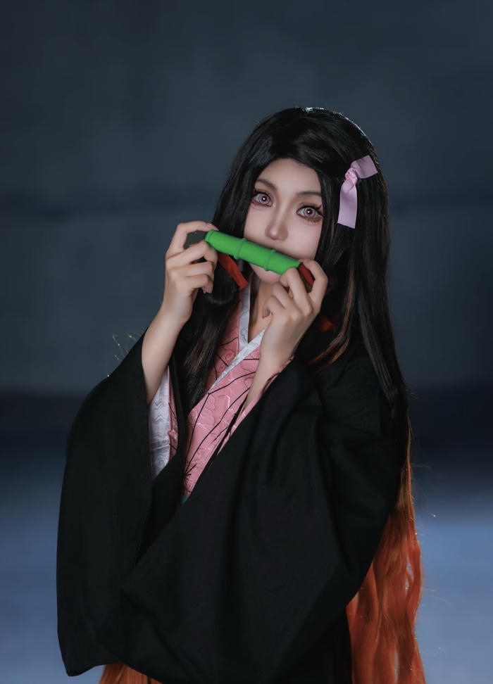 Hình ảnh nezuko cosplay cho thấy cảm xúc hiền hòa