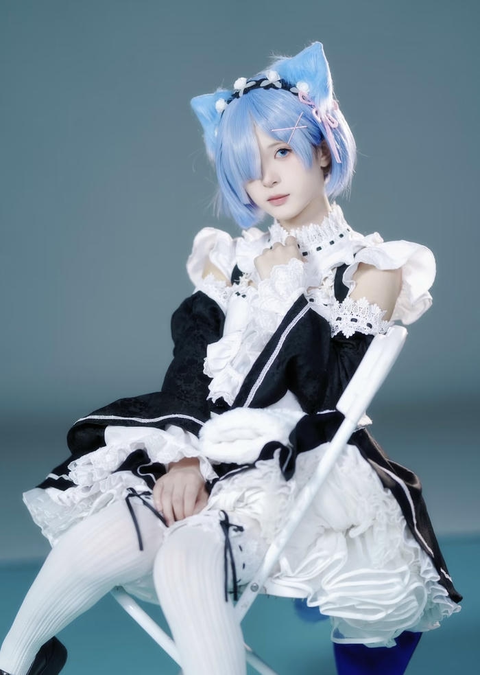 Hình ảnh rem cosplay cho thấy cảm giác nhẹ nhàng