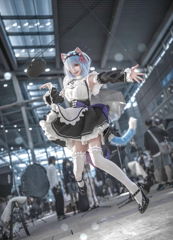 Hình ảnh rem cosplay cho thấy nét mềm mại rõ ràng
