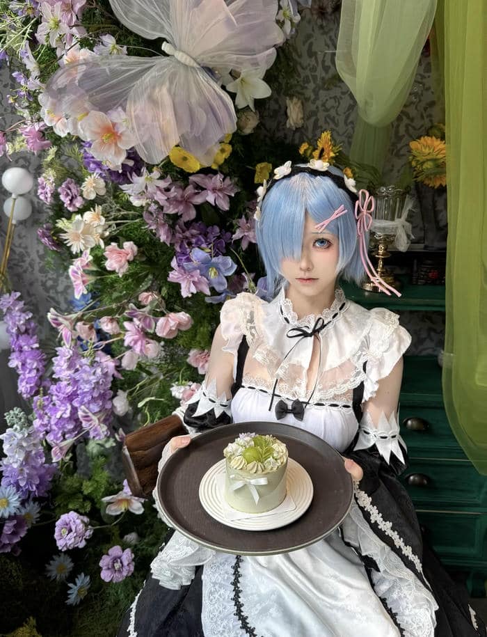 Hình ảnh rem cosplay gợi cảm giác thân thiện lâu dài