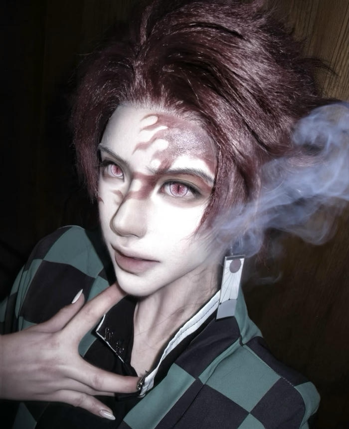 Hình ảnh tanjiro cosplay cho thấy trái tim kiên định