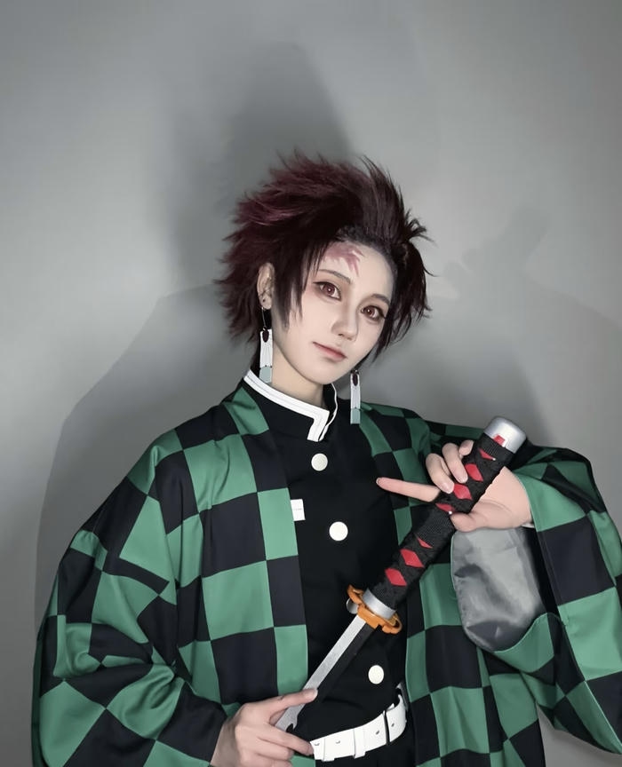 Hình ảnh tanjiro cosplay thể hiện lòng trắc ẩn sâu sắc