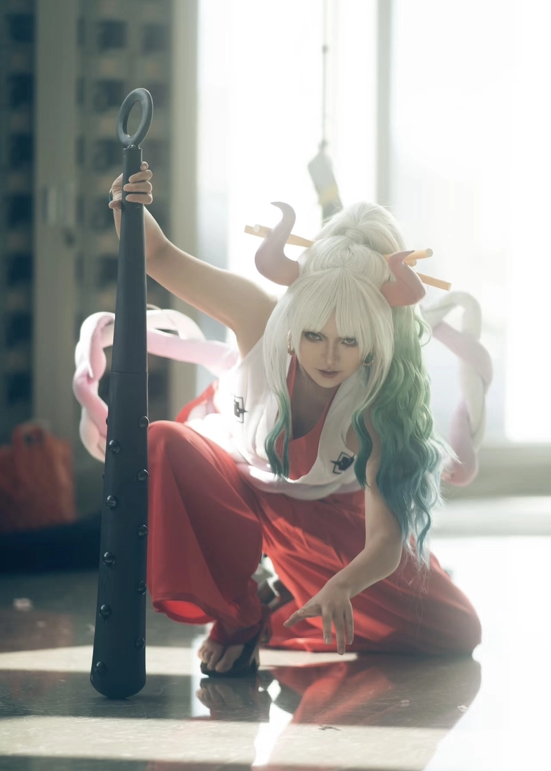 Hình cosplay Yamato với outfit anime sắc nét nổi bật