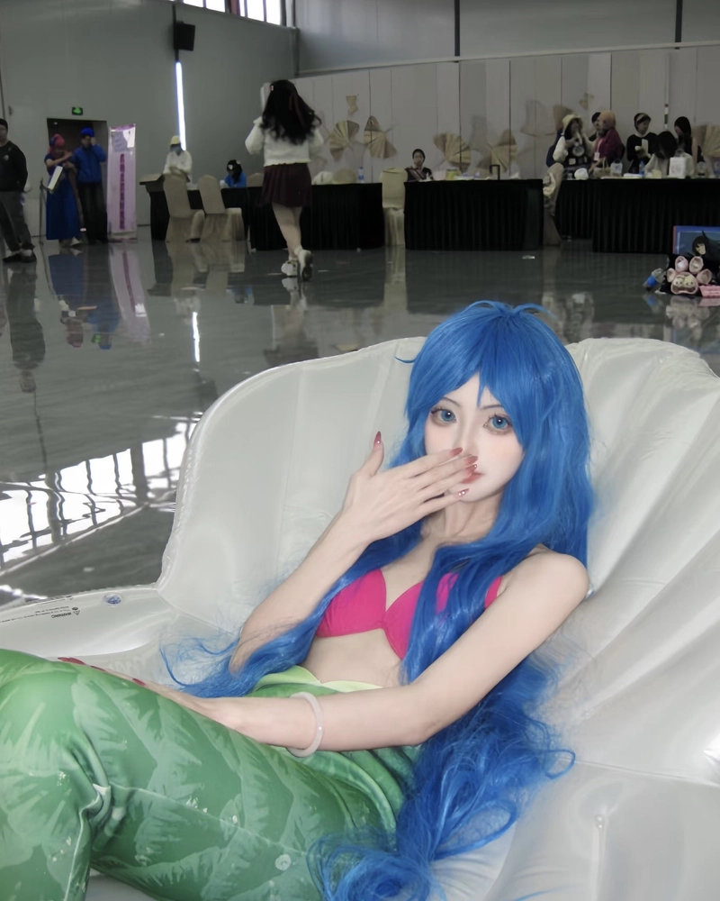 Hình cosplay nàng tiên cá phong cách biển cả đầy ấn tượng
