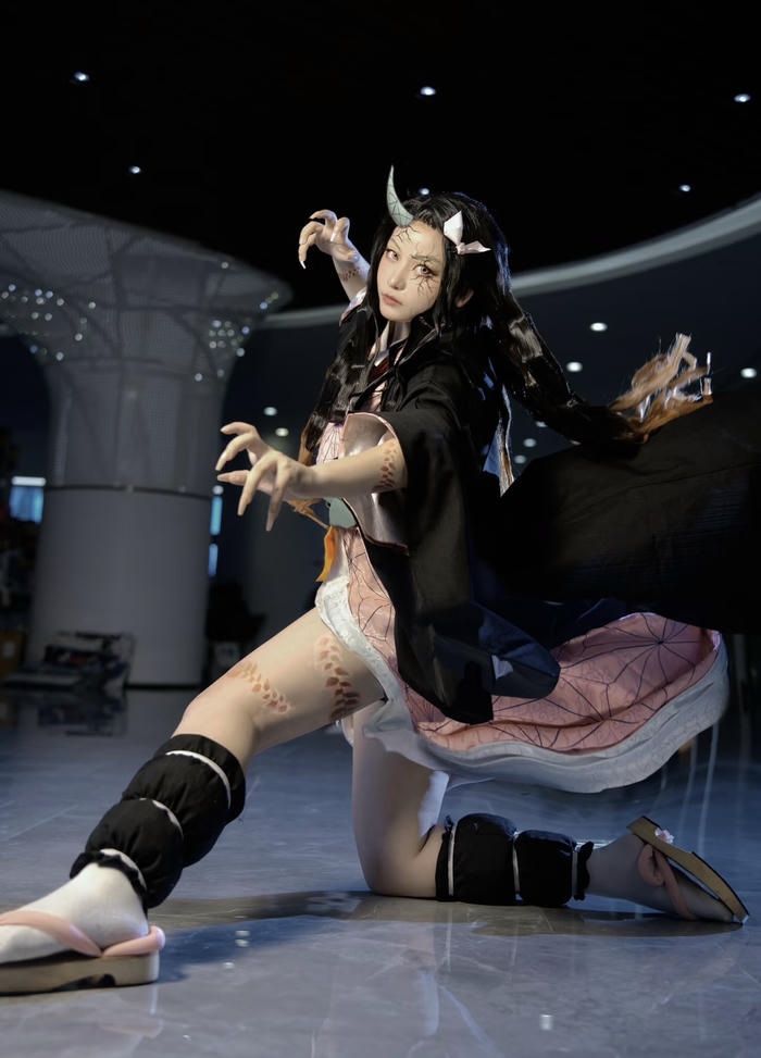 Hình nezuko cosplay thể hiện trạng thái dễ chịu