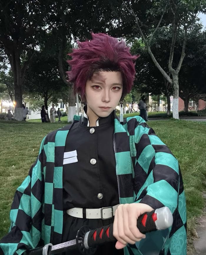 Hình tanjiro cosplay cho thấy bản lĩnh kiên định