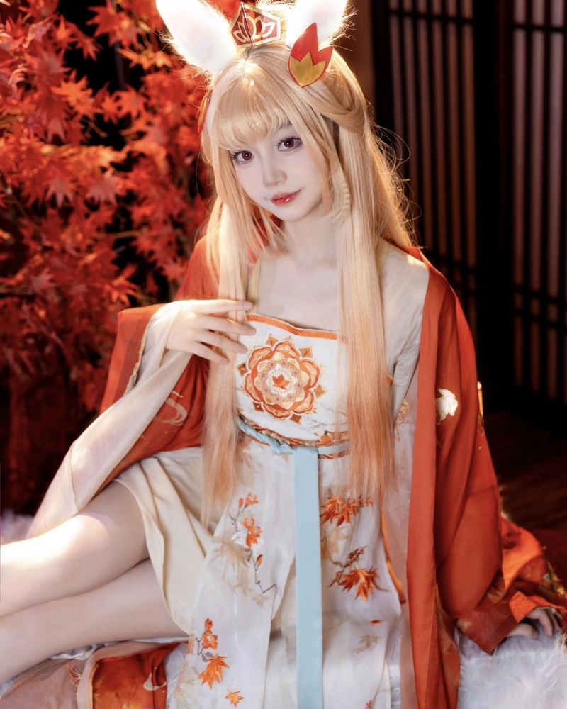 Người đẹp cosplay Liên Quân thần thái tự tin đầy cuốn hút