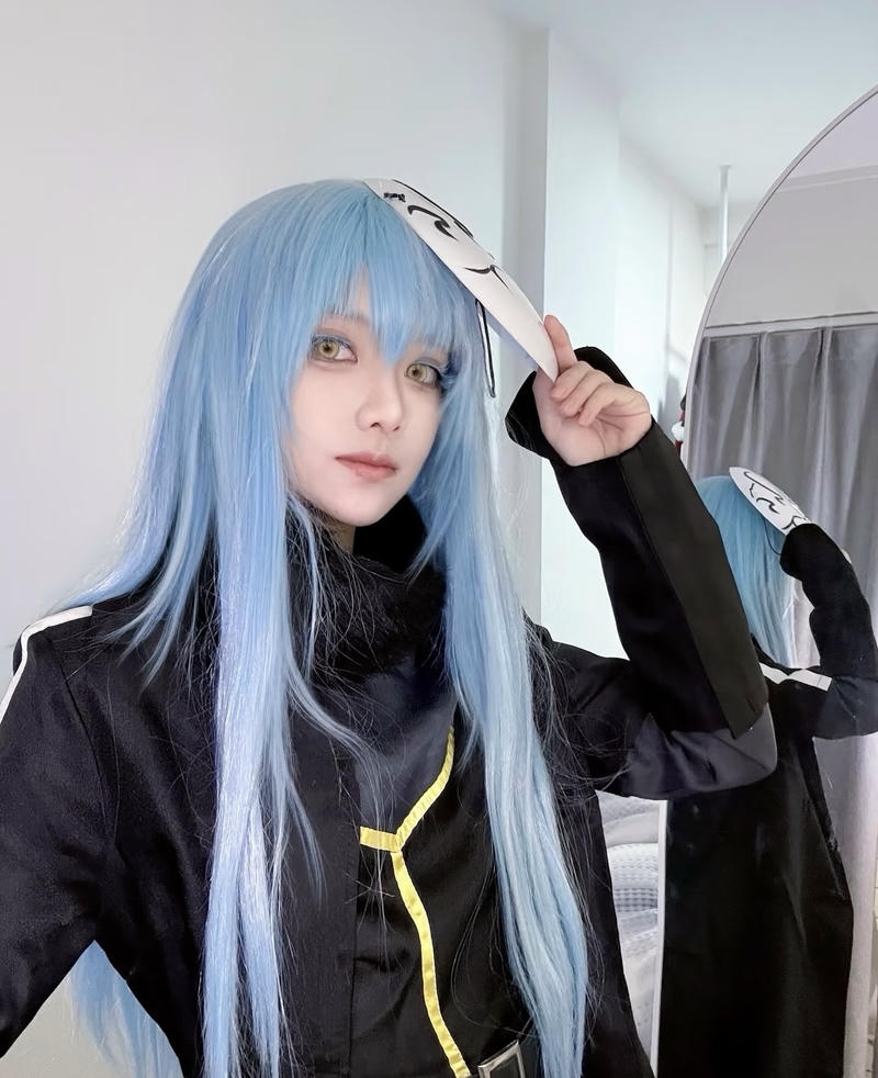 Nhân vật Rimuru cosplay phong cách gần gũi