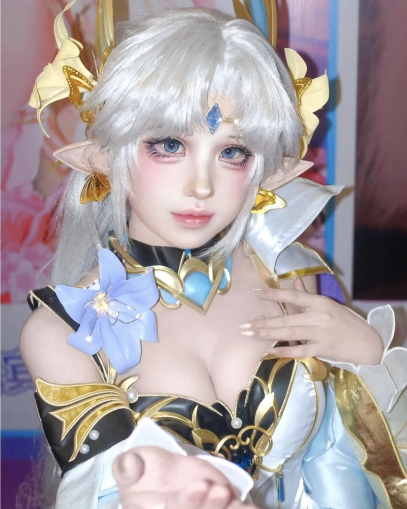Nữ cosplay Liên Quân xinh xắn thần thái nhân vật nổi bật