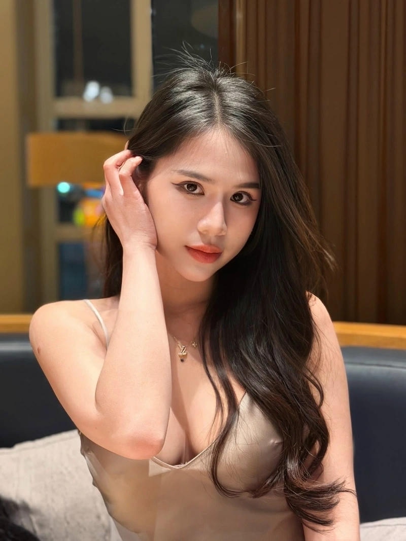 Tải ảnh hotgirl xinh 2k3 với phong cách hiện đại