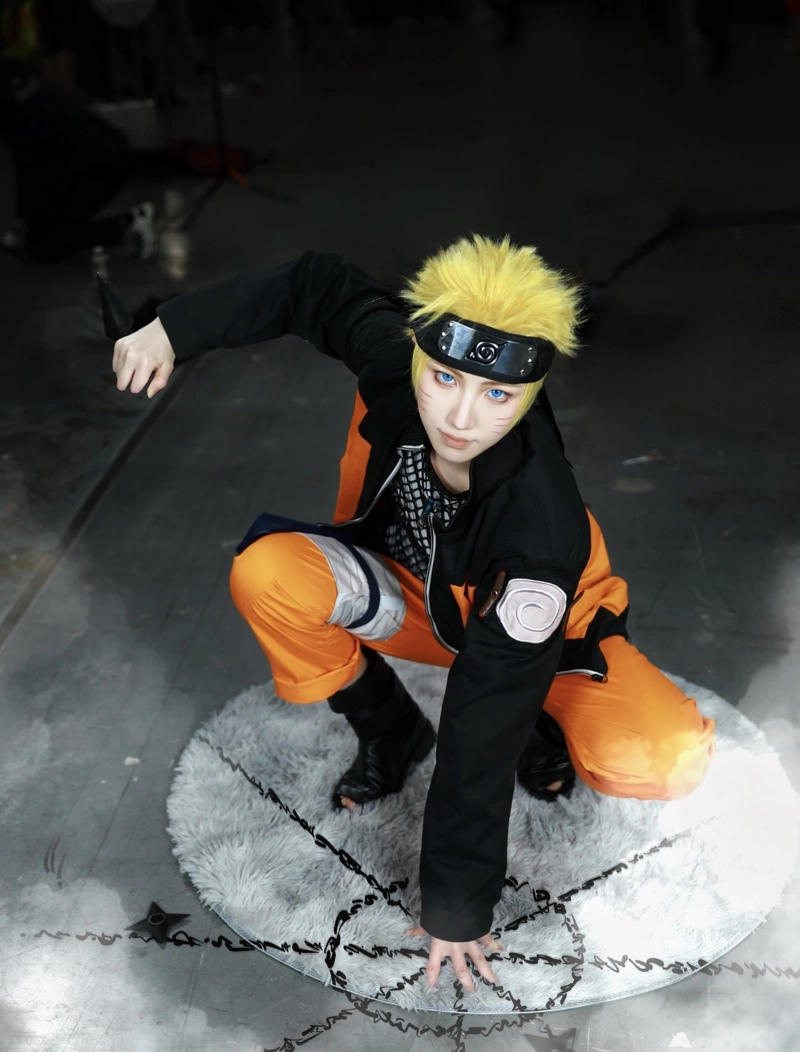 ảnh cosplay naruto tạo dáng tự nhiên