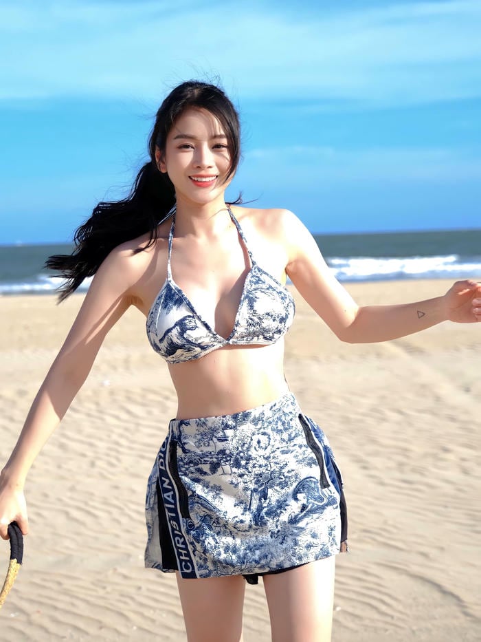 ảnh dj mie sexy thân hình gợi cảm nổi bật