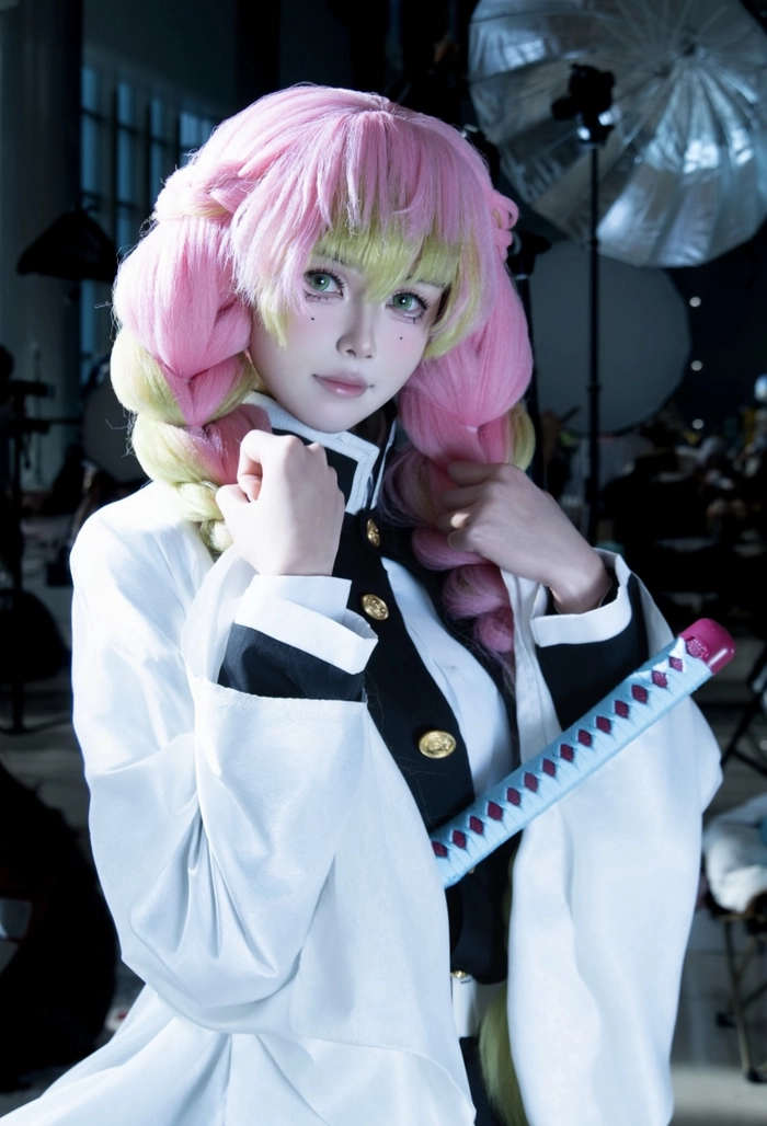 cosplay kimetsu no yaiba với phong cách đời thường