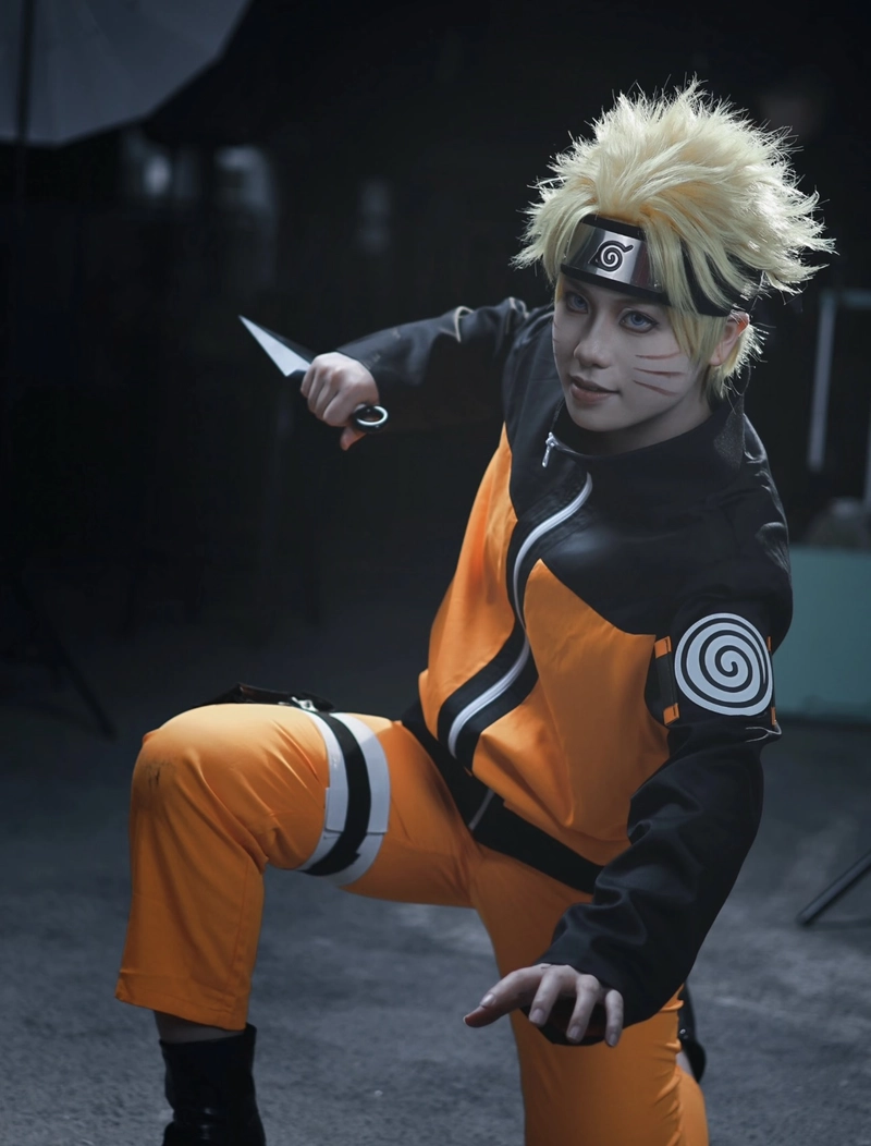 cosplay naruto mặc áo cam phong cách quen thuộc