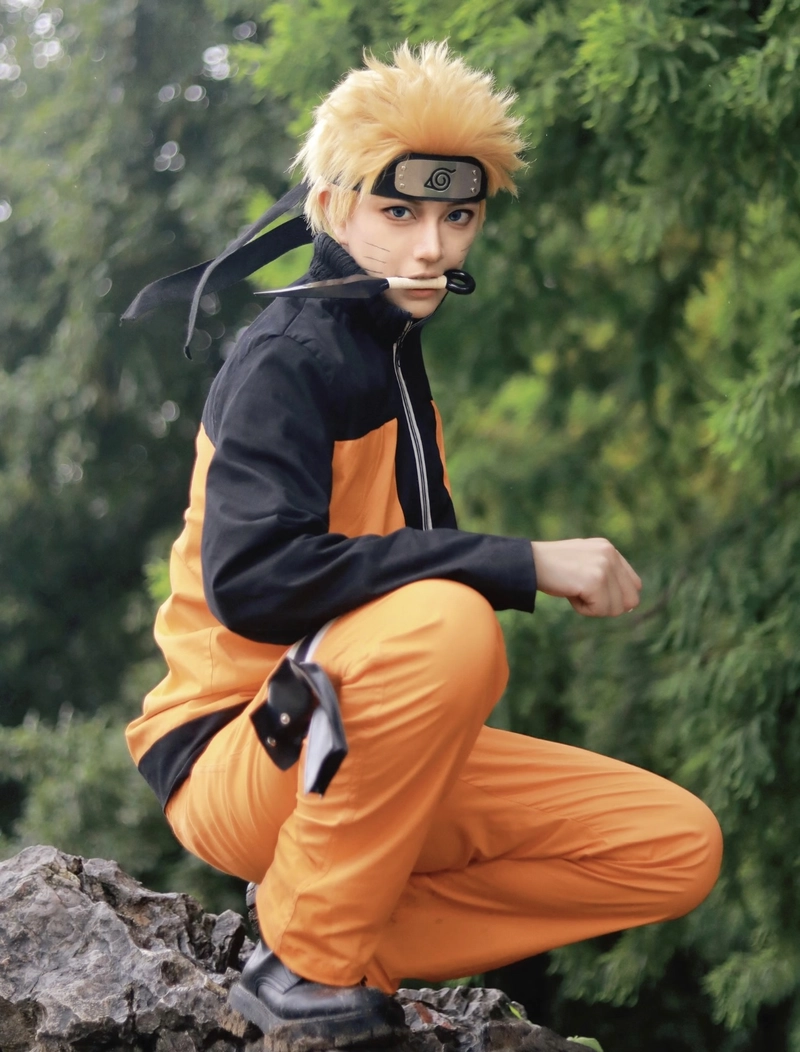 cosplay naruto mặc đồ ninja quen thuộc