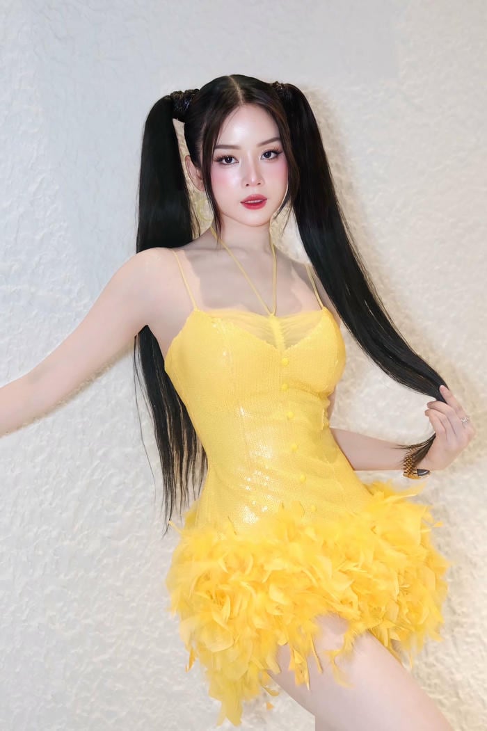 dj mie sexy thân hình săn chắc cuốn hút