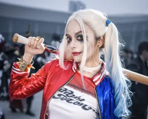 harley quinn cosplay thumbnail